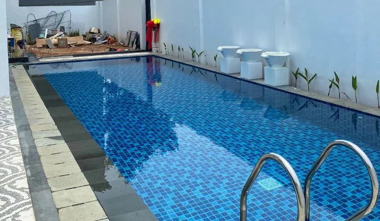 proyek kolam renang pribadi
