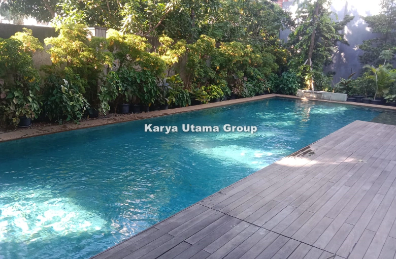 Tukang Kolam Renang