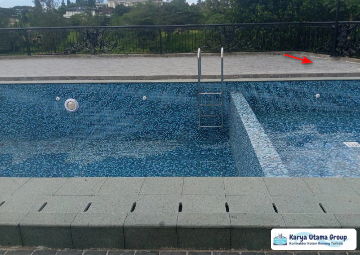 Pool Deck Kolam Renang