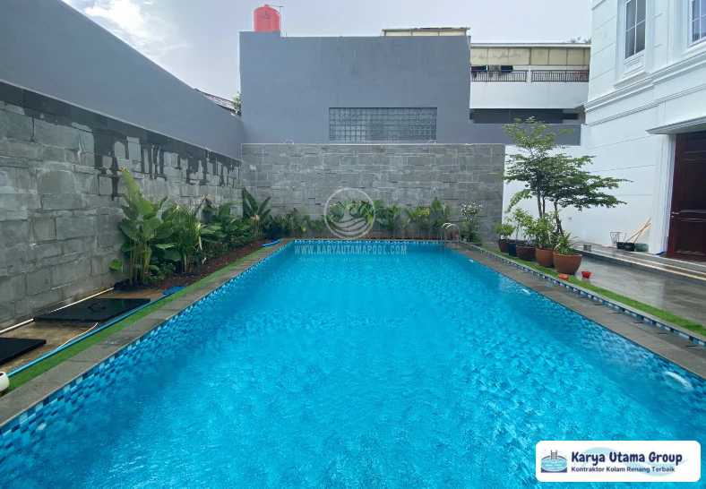 Pembuatan Kolam Renang Gym